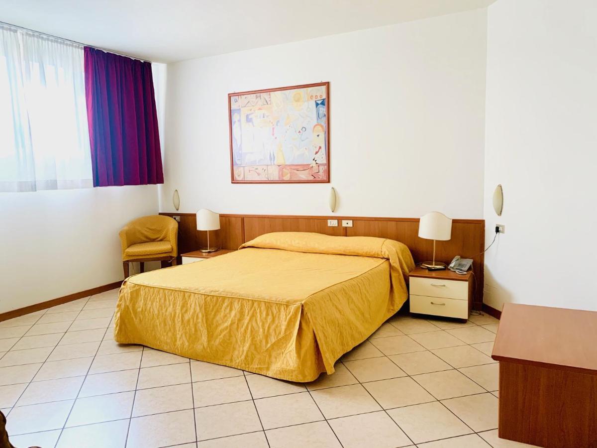 Hotel San Siro Fiera — Fotos 3